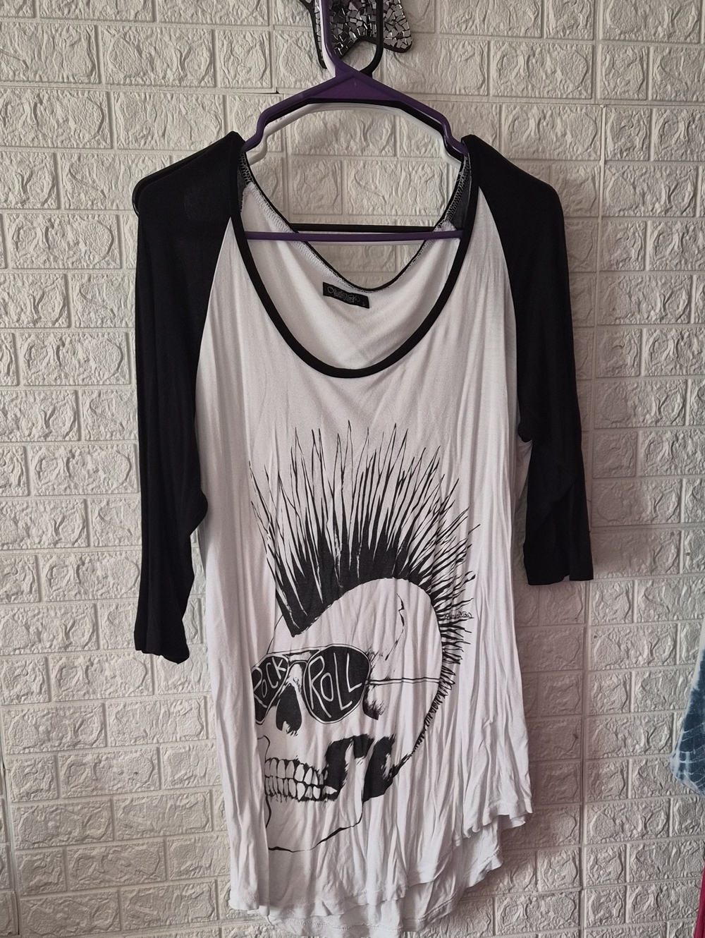 Black & White Skull Graphic Raglan Top lauren moshi